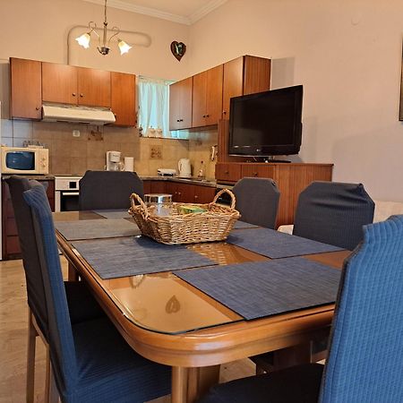 Family Apartment Meteora 칼람파카 외부 사진